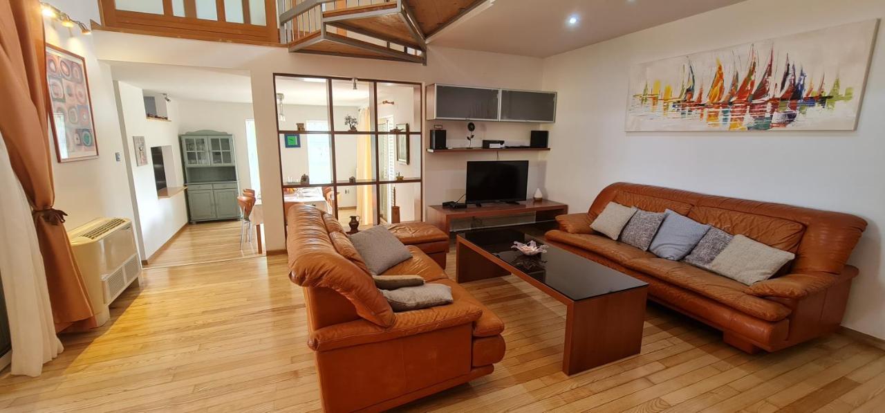 Sunny Garden Villa With Pool Loborika Екстер'єр фото