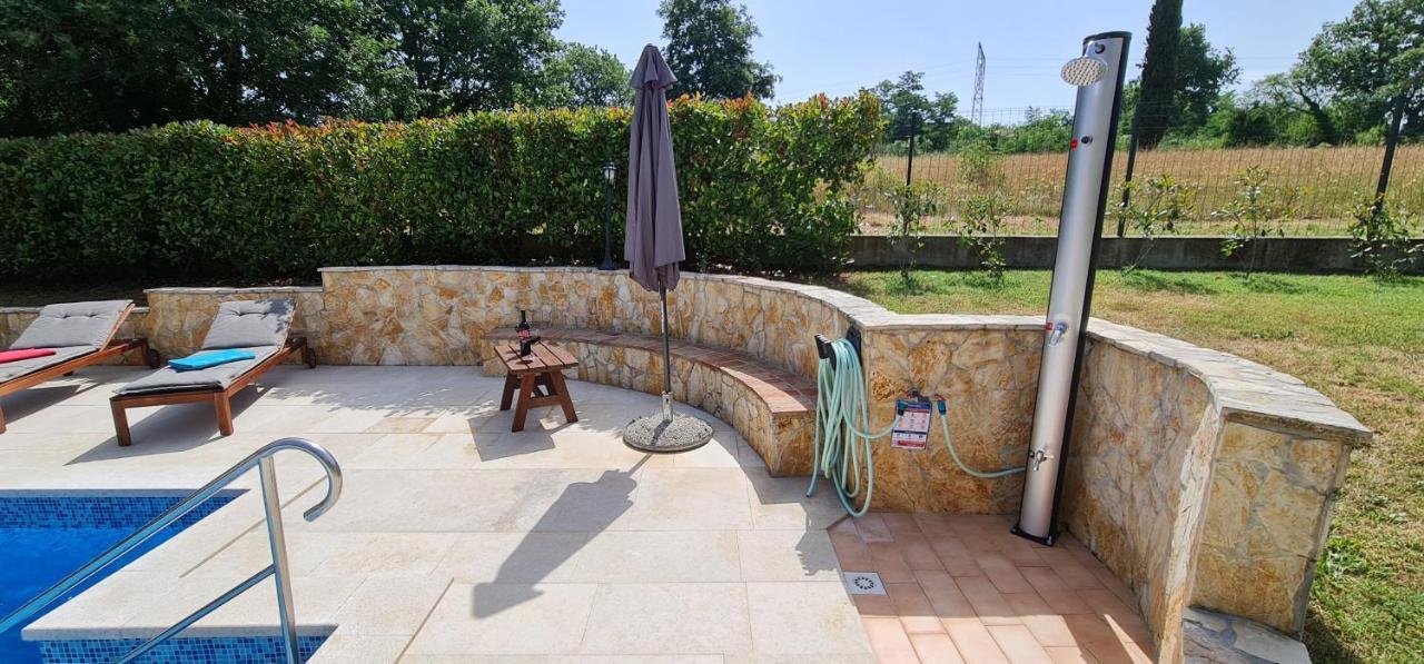 Sunny Garden Villa With Pool Loborika Екстер'єр фото
