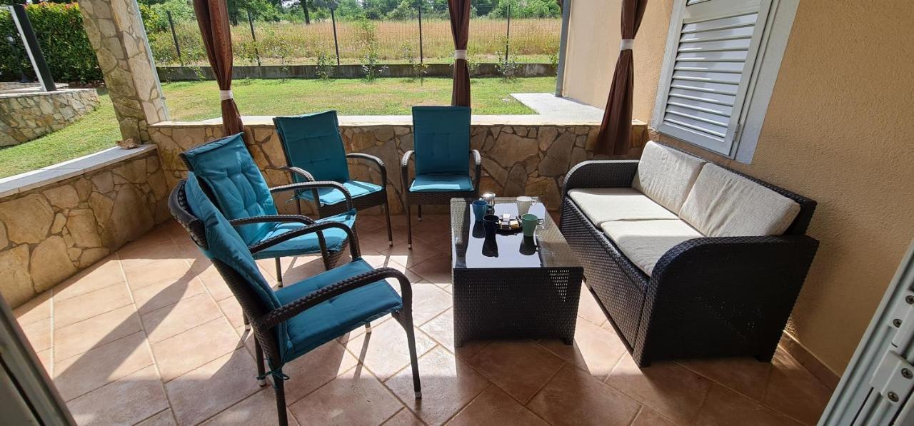 Sunny Garden Villa With Pool Loborika Екстер'єр фото