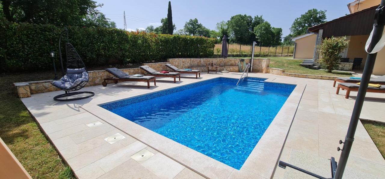 Sunny Garden Villa With Pool Loborika Екстер'єр фото