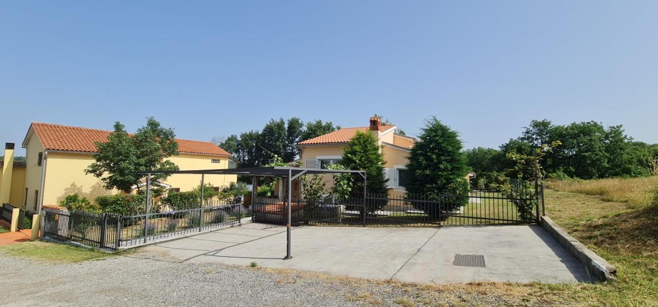 Sunny Garden Villa With Pool Loborika Екстер'єр фото