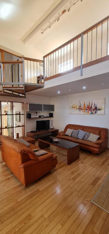 Sunny Garden Villa With Pool Loborika Екстер'єр фото